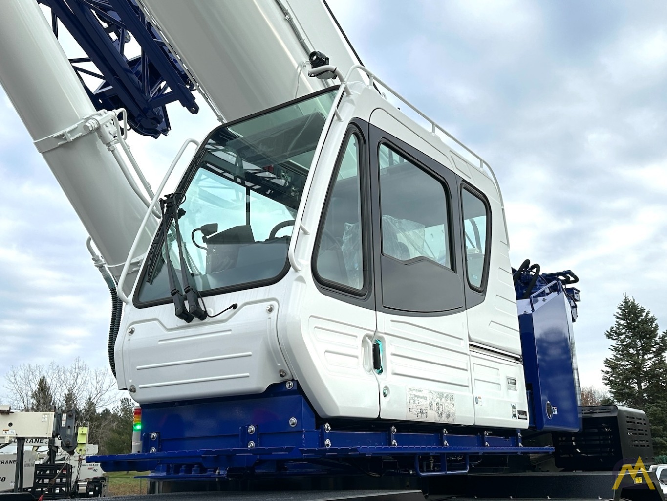 Tadano GR-1000XLL-4 Rough Terrain Crane 5