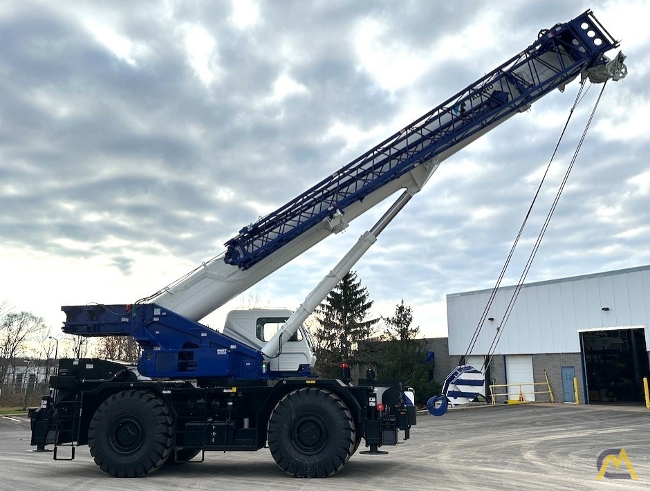 Tadano GR-1000XLL-4 Rough Terrain Crane 1
