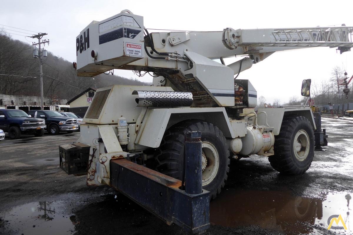 P&H CENTURY 128 28-ton Rough Terrain Crane 5