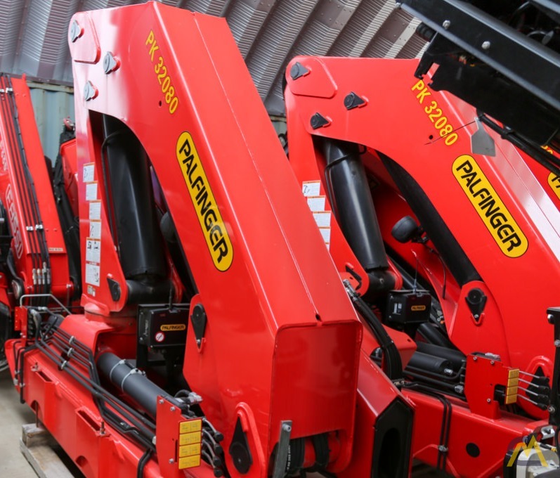 Palfinger PK 32080 9.37-Ton Knuckle Boom Crane 3
