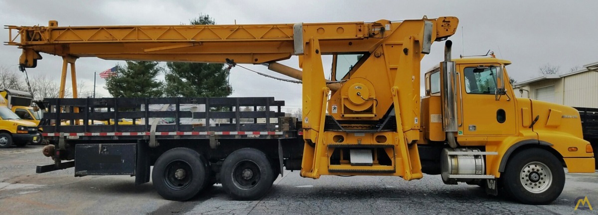 Pioneer X4000-RCC 28-Ton Boom Truck Crane 1