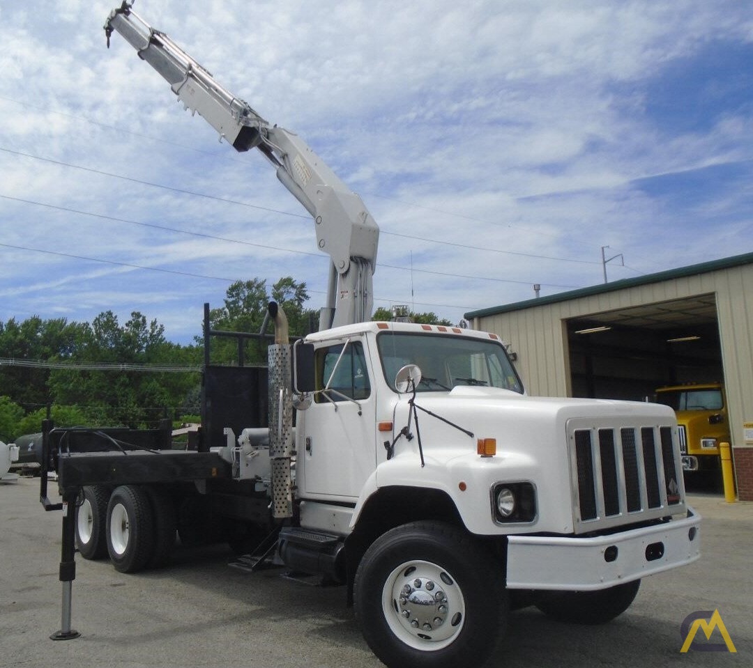 PM 100 SP 18.75-Ton Knuckle Boom Crane 8