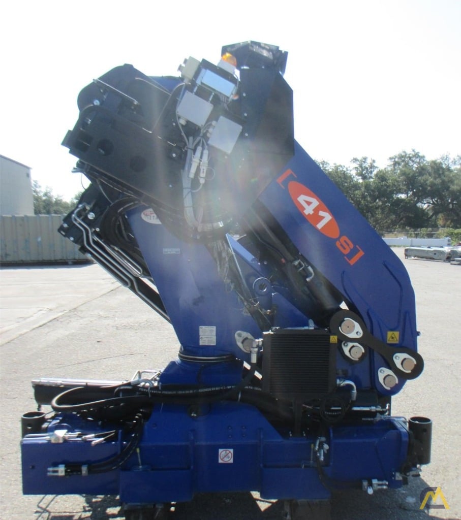 PM 41024 S 41-ton Articulating Knuckle Boom Crane UNMOUNTED 1
