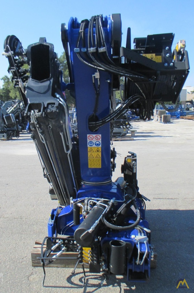PM 41024 S 41-ton Articulating Knuckle Boom Crane UNMOUNTED 2