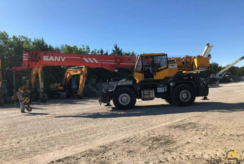 Sany SRC840 40-ton Rough Terrain Crane 4