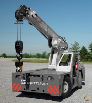 Shuttlelift 3330F 8.5-Ton Carry Deck Crane 0