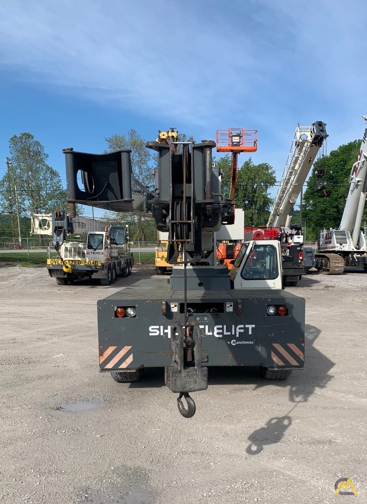 Shuttlelift 5540F 15-Ton Carry Deck Crane 2