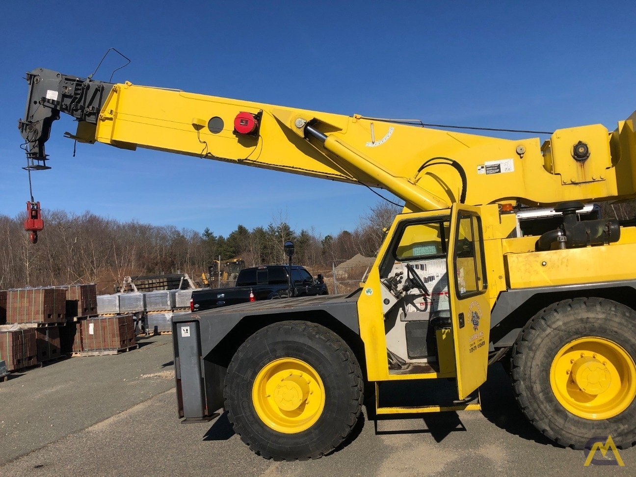 Shuttlelift 7750RT 20-ton Carry Deck Industrial Cranes 0