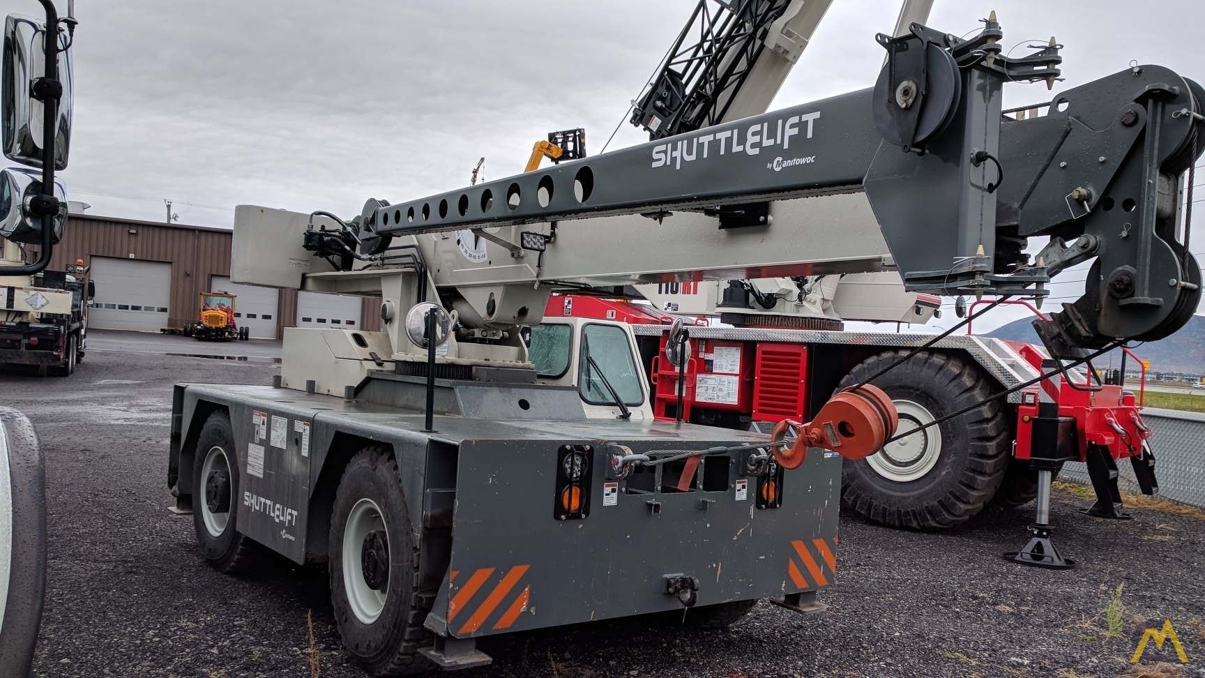 Shuttlelift CD5515-2 15-ton Industrial Carry Deck Industrial Crane 2