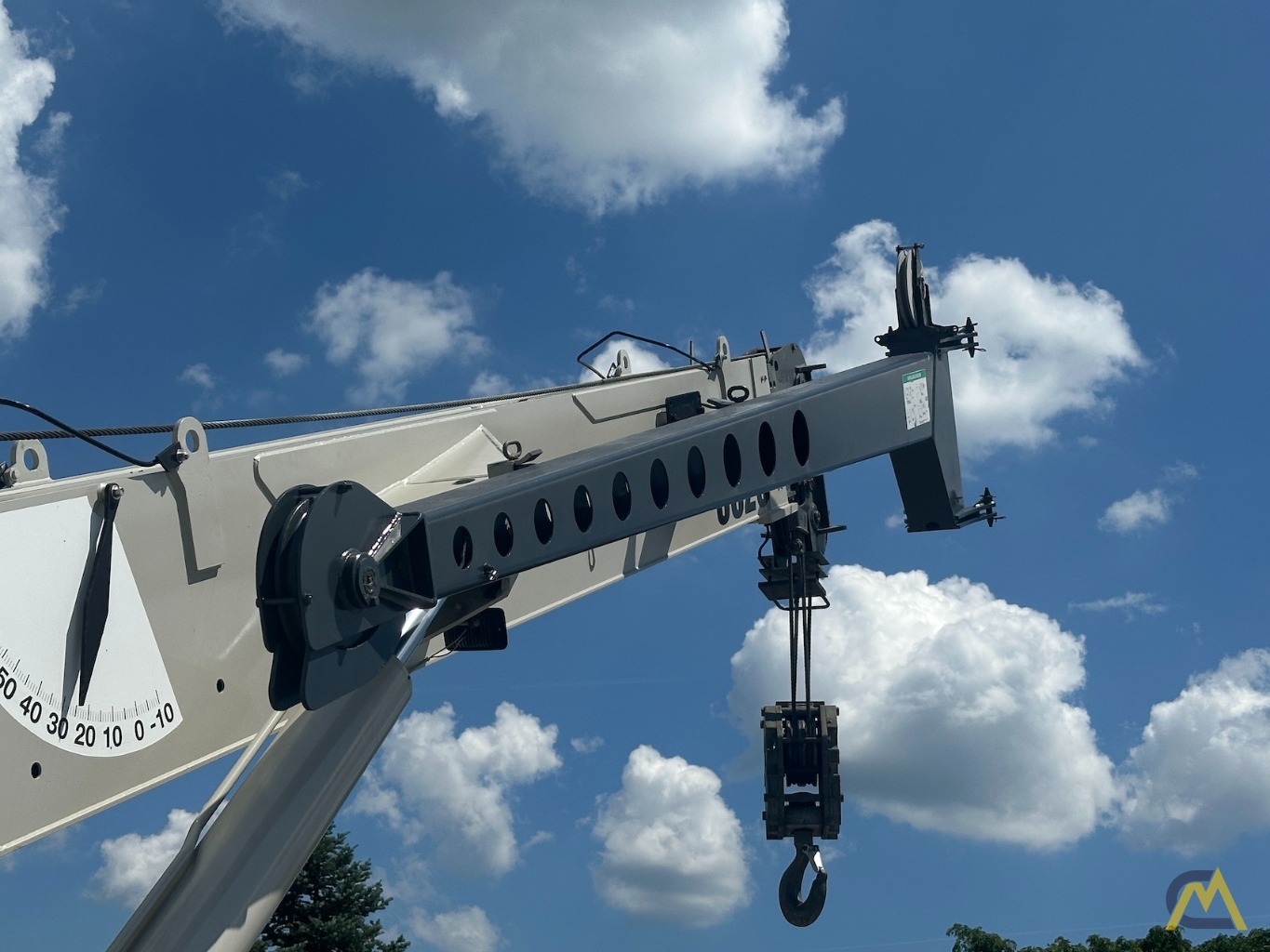 Shuttlelift CD5520 Industrial Carry Deck Crane 11