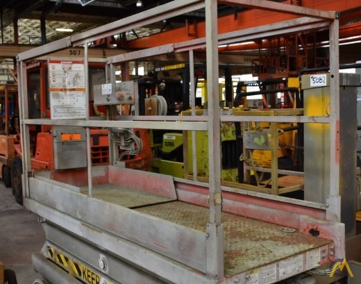 Skyjack SJ 33220X Forklift 2