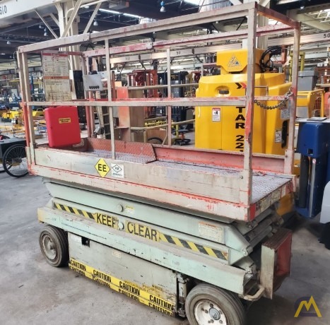 Skyjack SJM 3220 .4-Ton Platform Lift 0