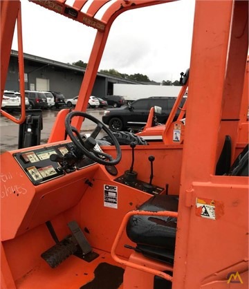 SkyTrak 10054 10,000 lb. Telehandler 3
