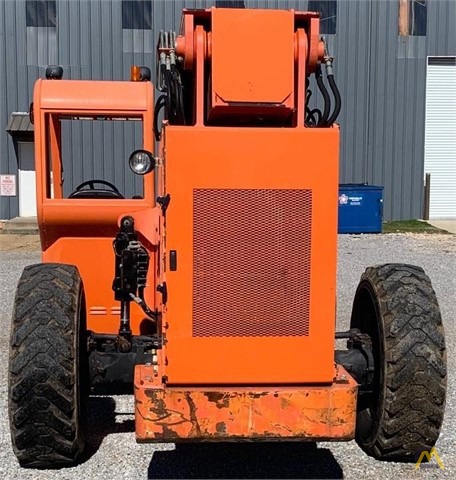 SkyTrak 8042 8,000 lb. Telehandler 2