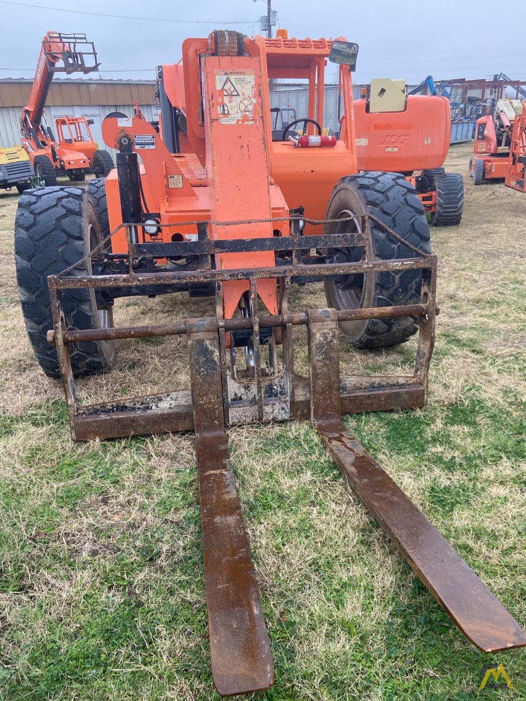 SkyTrak 8042 8,000 lbs. Telehandler 5