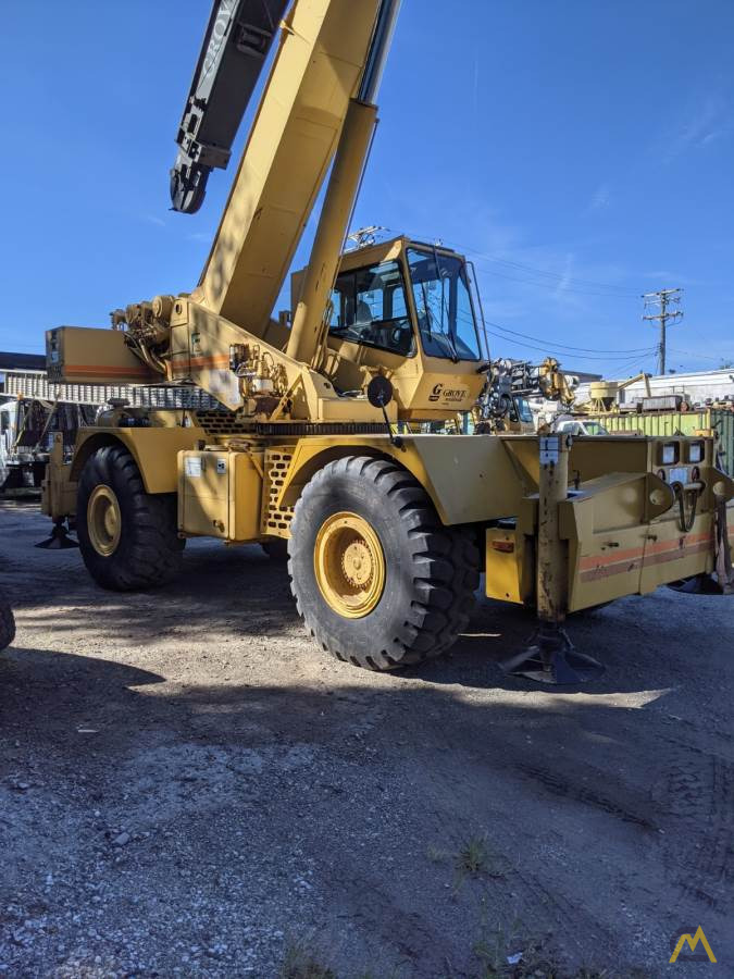 Superior Grove RT635C 35-Ton Rough Terrain Crane 2
