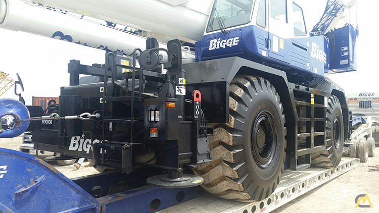 Tadano GR-1000XL-2 100-Ton Rough Terrain Crane 3