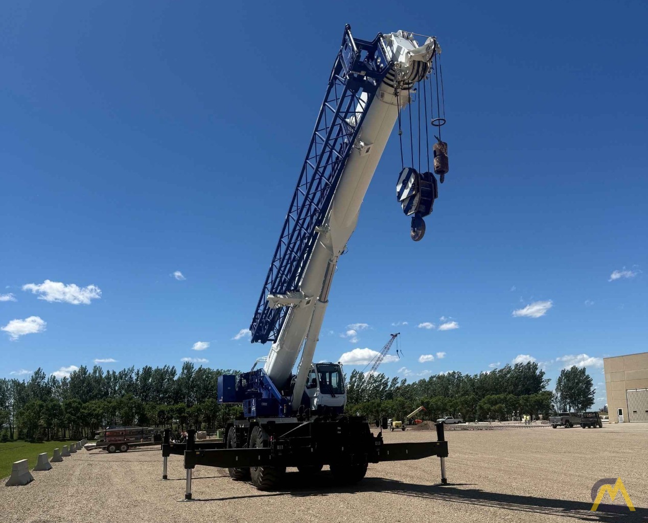 Tadano GR-1000XL-4 Rough Terrain Crane 1