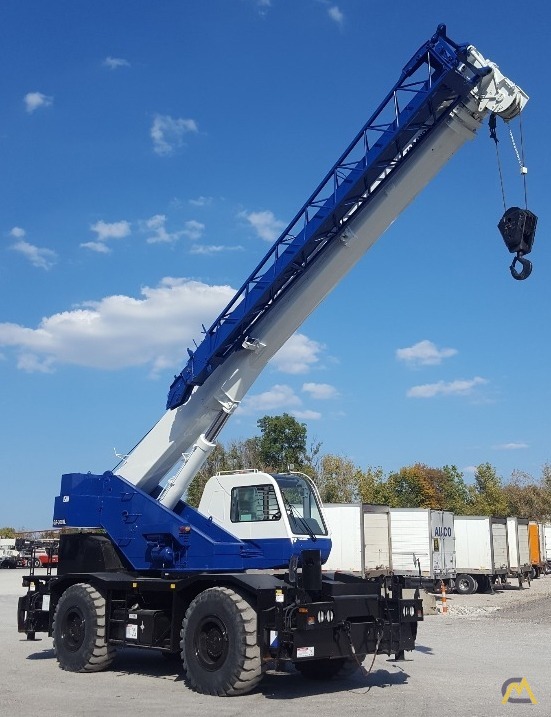 Tadano GR-300XL 30-Ton Rough Terrain Crane 7