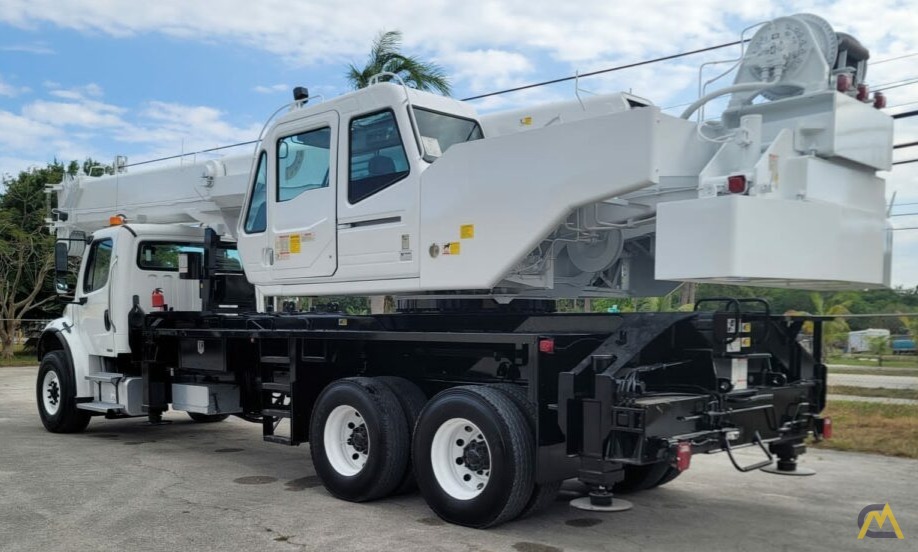 Tadano GS-300XL-1 Boom Truck Crane on Freightliner 3