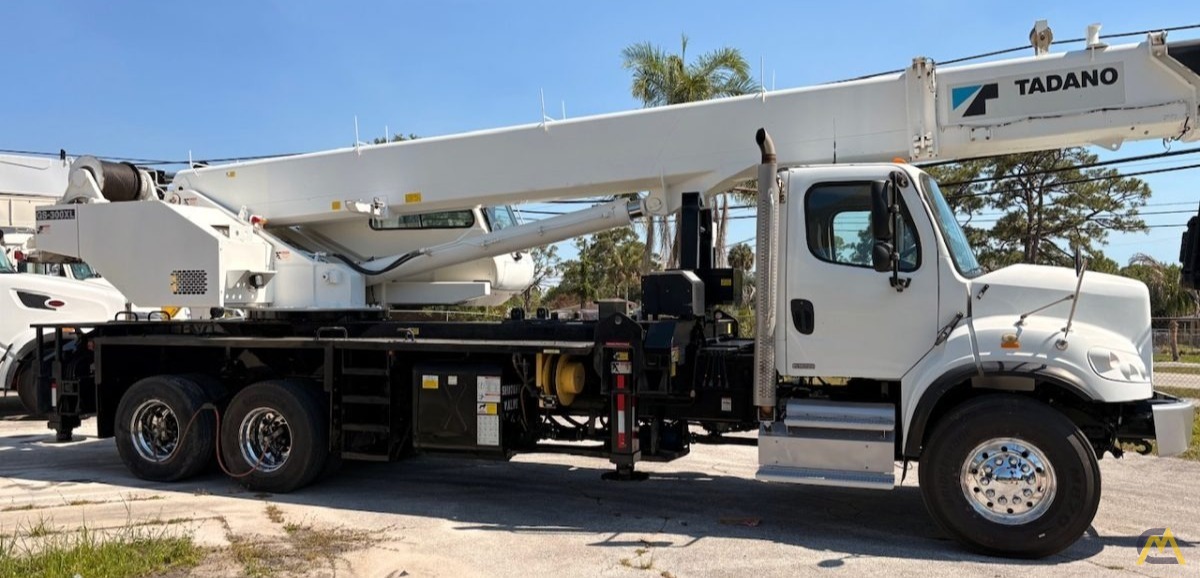 Tadano GS-300XL-1 Boom Truck Crane on Freightliner 10