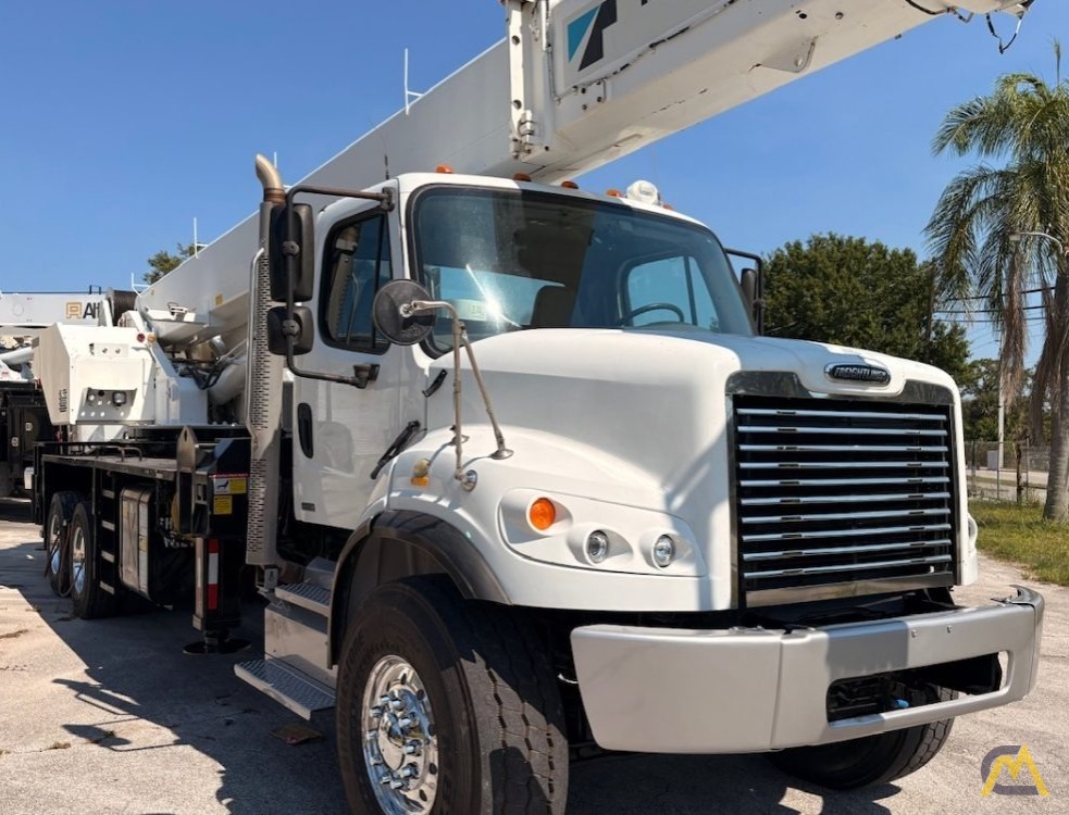 Tadano GS-300XL-1 Boom Truck Crane on Freightliner 8