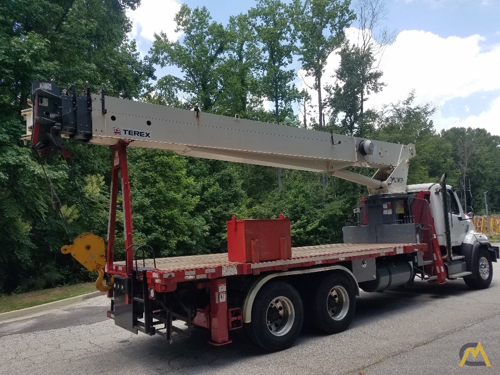 Terex BT 4792 23.5-ton Boom Truck Crane on Freightliner 108SD 4