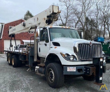 Terex BT 70100 30-ton Boom Truck Crane on International 0