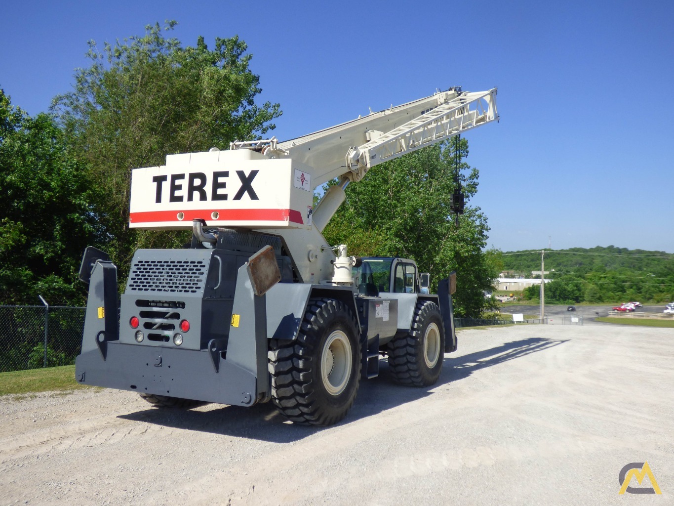 Terex CD225 25-Ton Down Cab Rough Terrain Crane 2