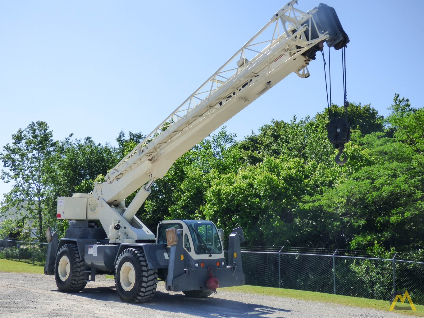 Terex CD225 25-Ton Down Cab Rough Terrain Crane 1