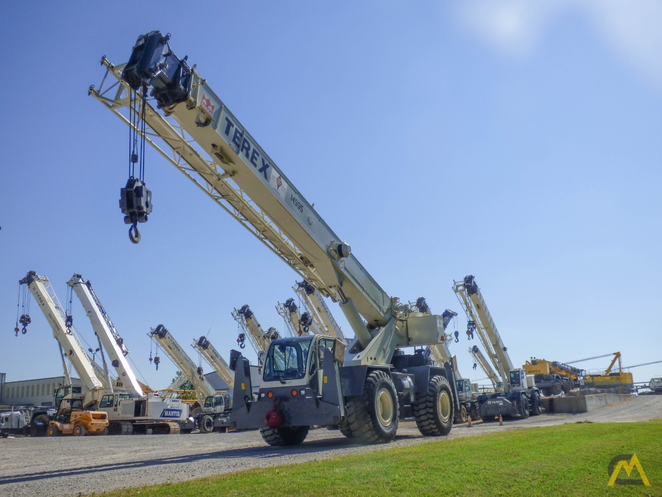 Terex CD225 25-Ton Down Cab Rough Terrain Crane 0