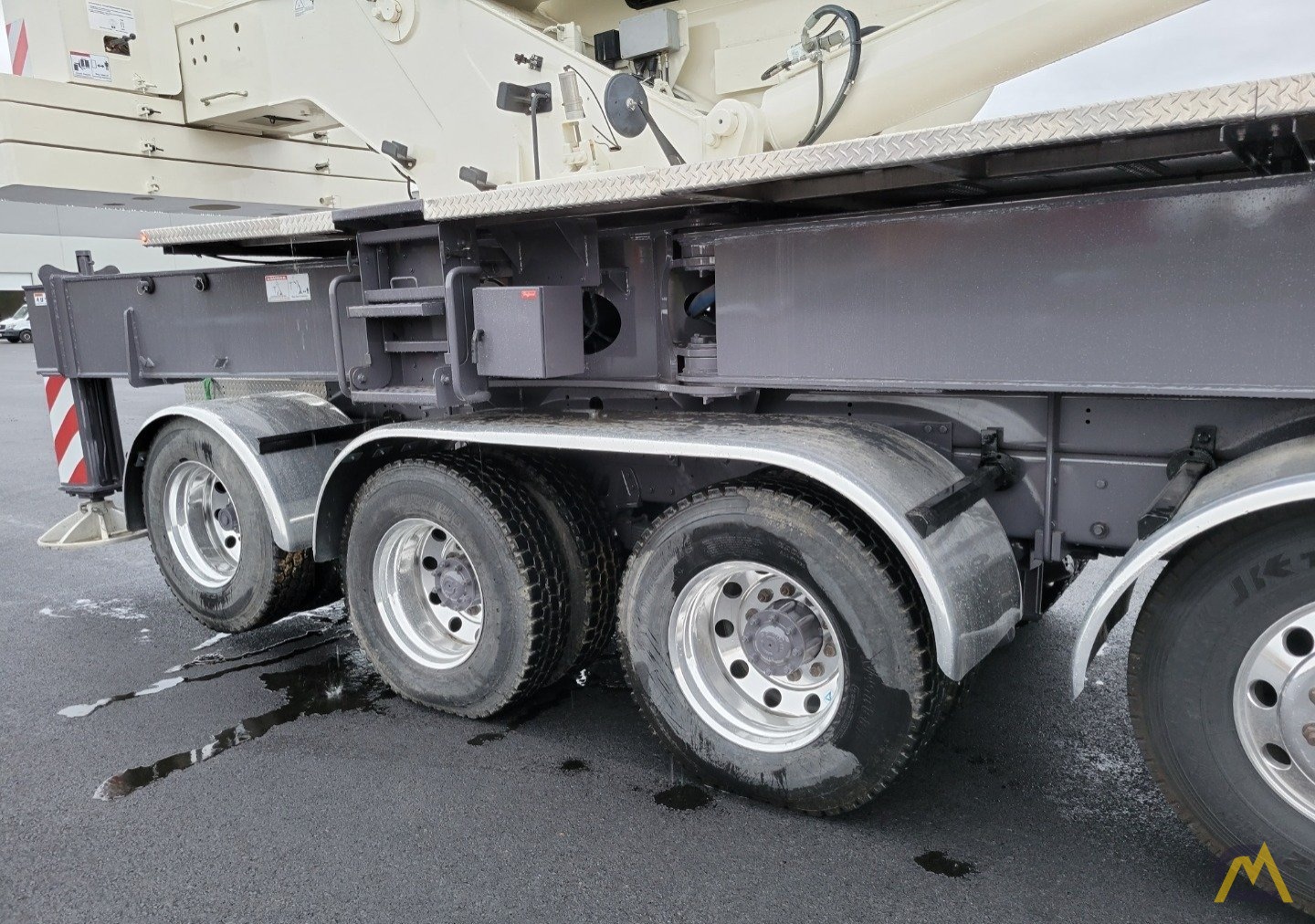 Terex CROSSOVER 6000 60-ton Boom Truck Crane on Kenworth T800 12