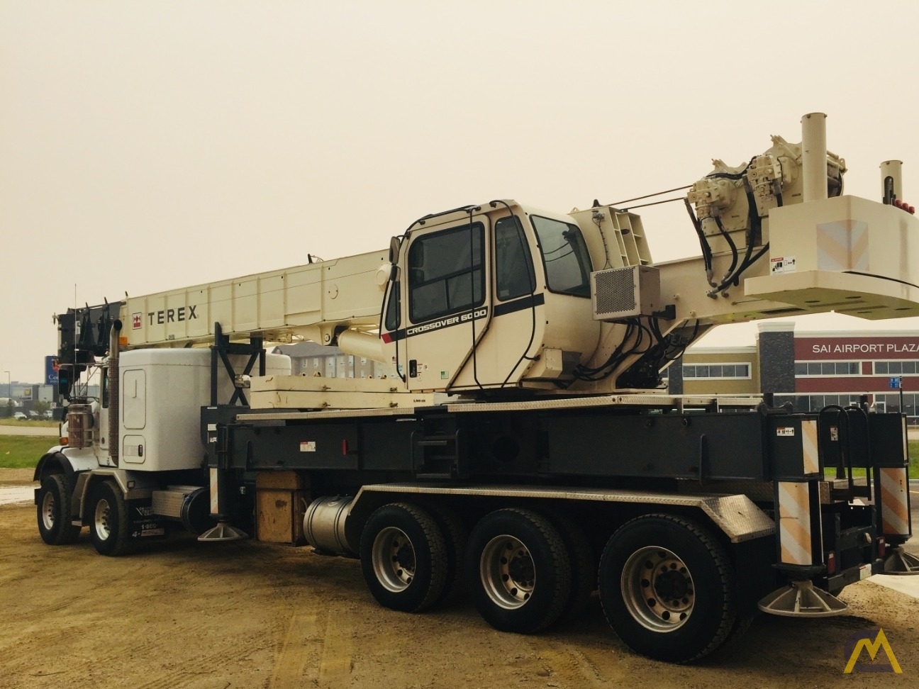 Terex CROSSOVER 8000 60-Ton Boom Truck Crane 3