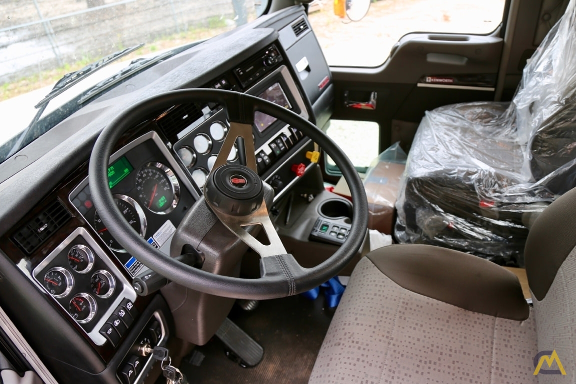 Terex CROSSOVER 8000 80-Ton Boom Truck Crane 17