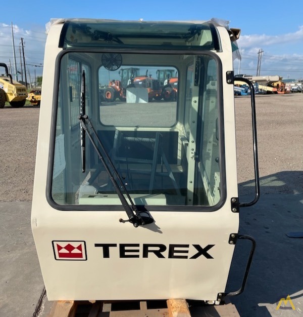  NEW Terex RS70100 Operator's Boom Truck Cab - CranesList ID: 973 1