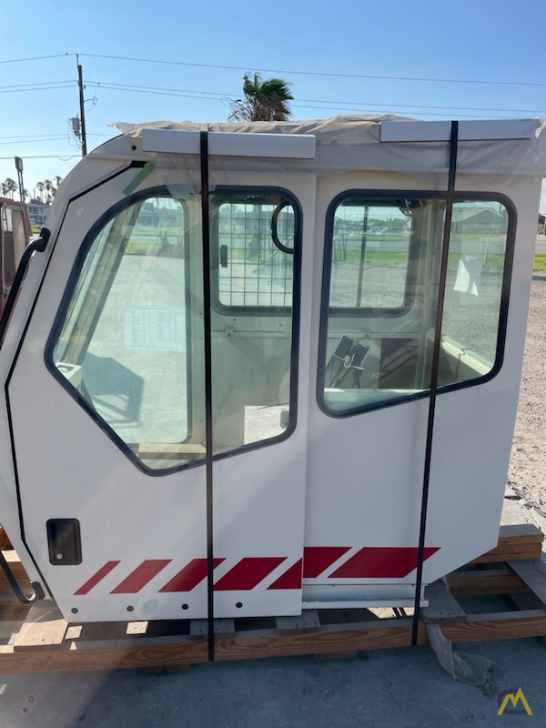 NEW Terex RS70100 Operator's Boom Truck Cab - CranesList ID: 973 2