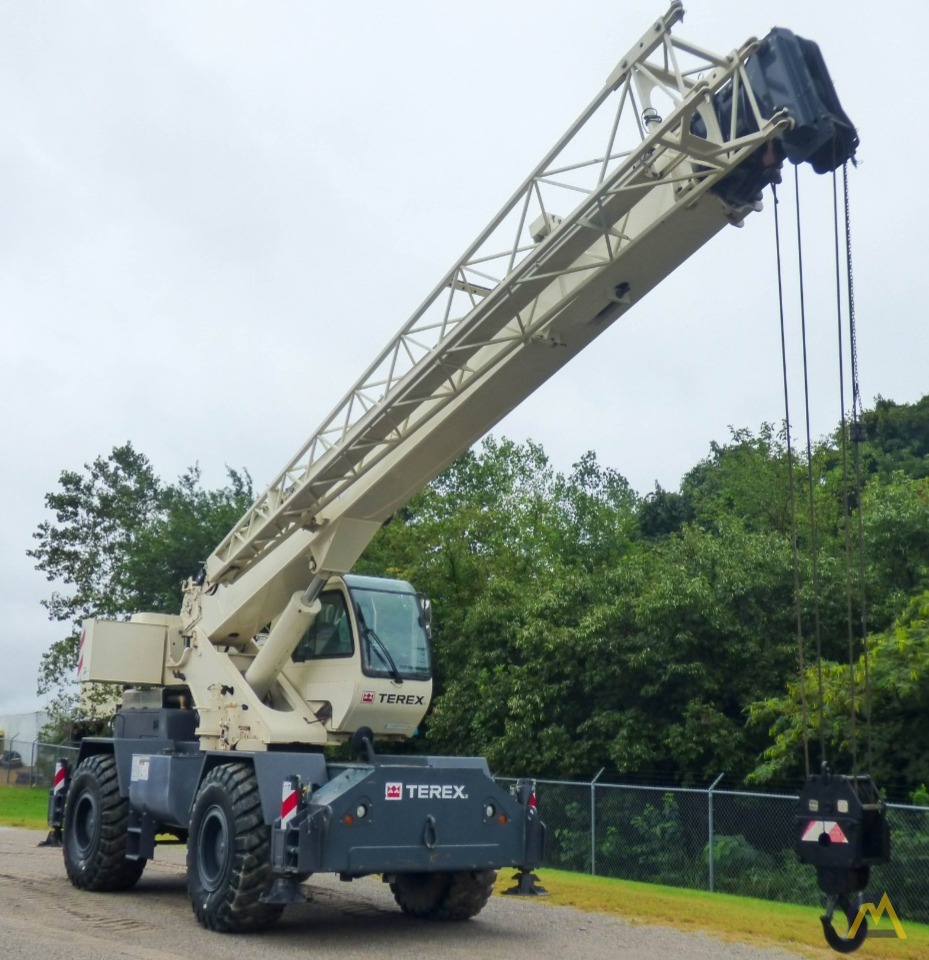 Terex RT 230-1 30-Ton Rough Terrain Crane Available 0