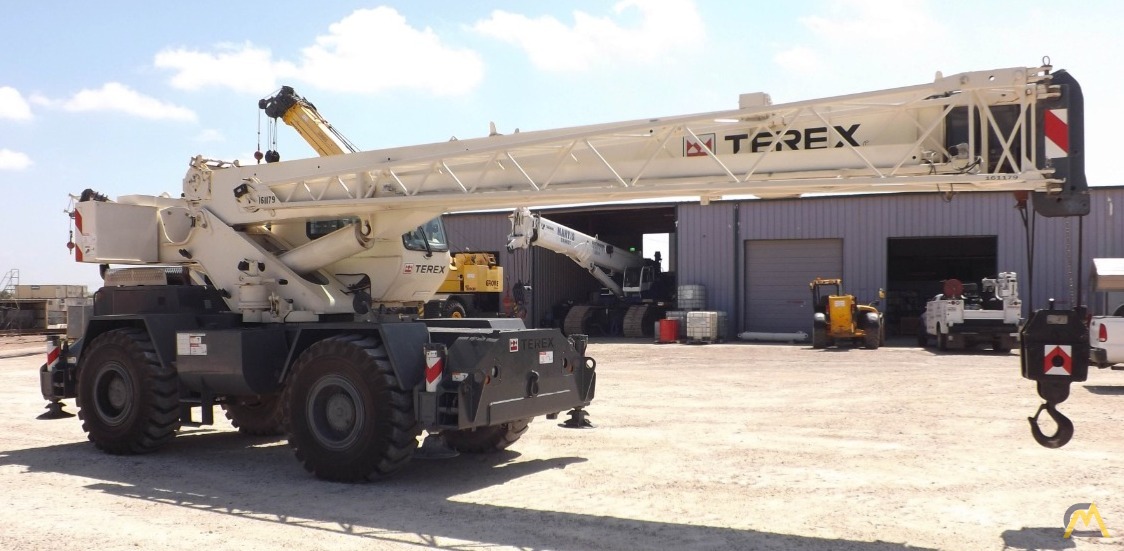 Terex RT 230-1 30-Ton Rough Terrain Crane Available 3