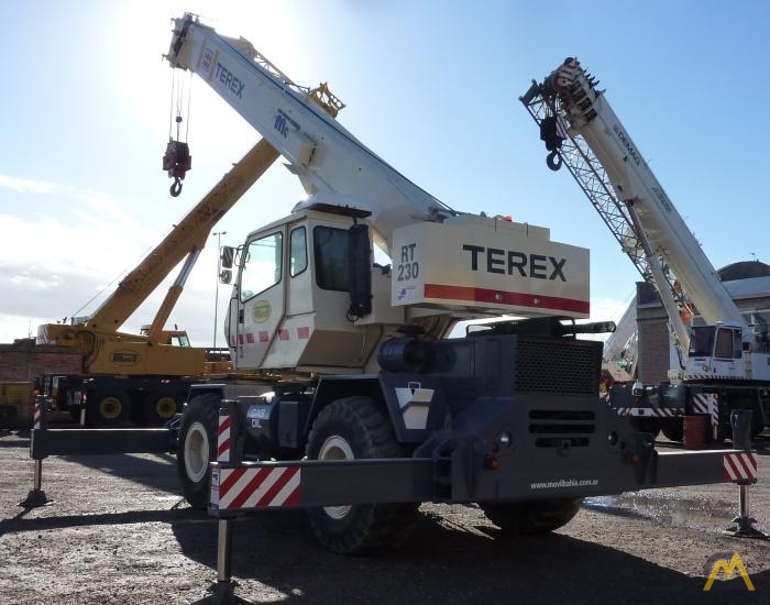 Terex RT 230-1 30-ton Rough Terrain Crane 2