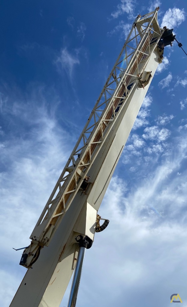 Terex RT 230 XL 30-ton Rough Terrain Crane 2