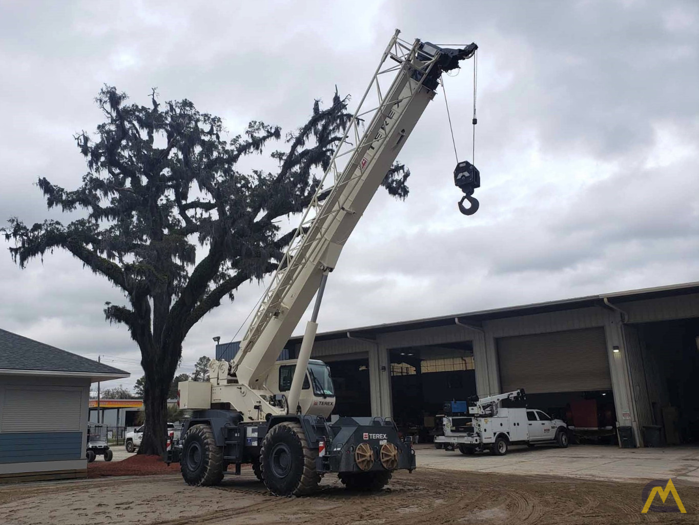 Terex RT 555 55-Ton Rough Terrain Crane 2