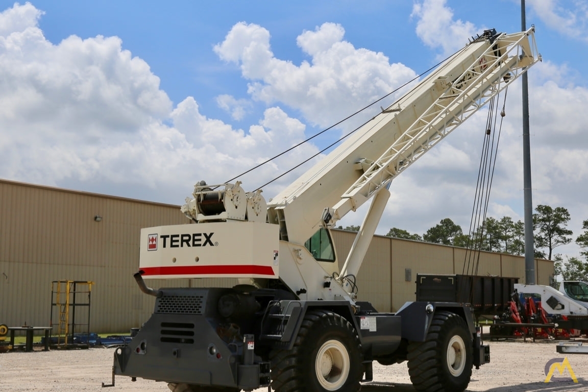 Terex RT 555 55-Ton Rough Terrain Crane 1