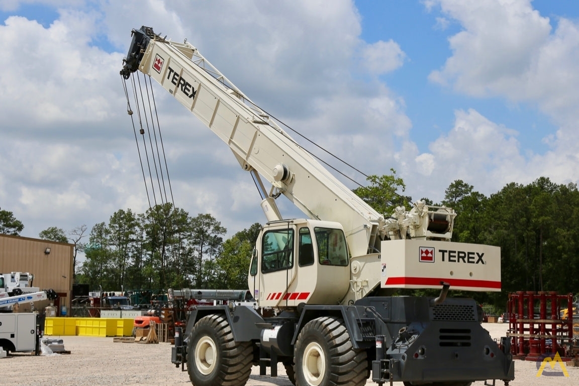 Terex RT 555 55-Ton Rough Terrain Crane 8