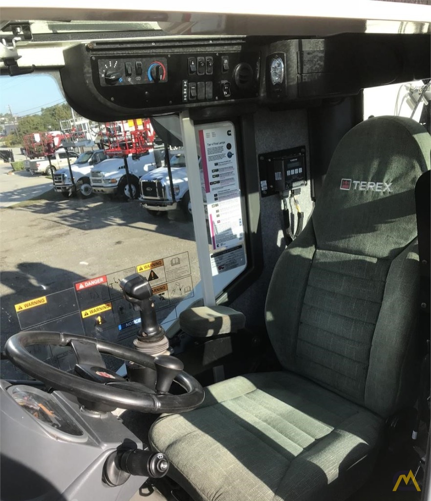Terex RT 670-1 70-Ton Rough Terrain Crane 3