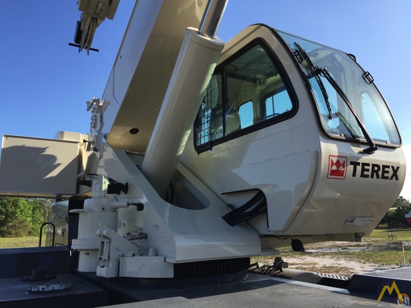 Terex RT230-1 30-Ton Rough Terrain Crane 7