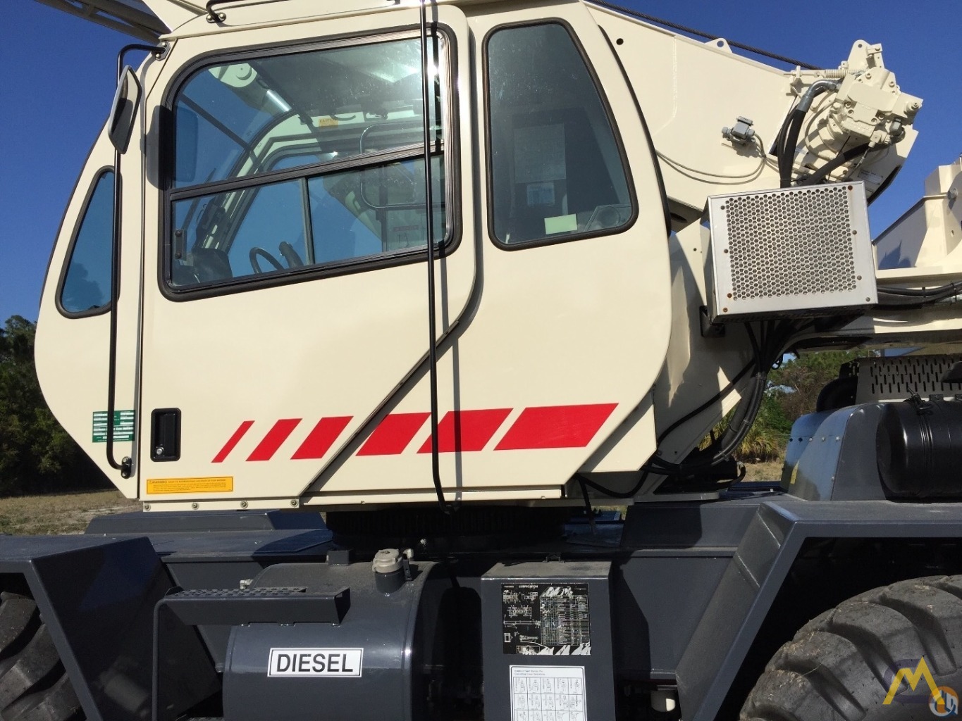 Terex RT230-1 30-Ton Rough Terrain Crane 6