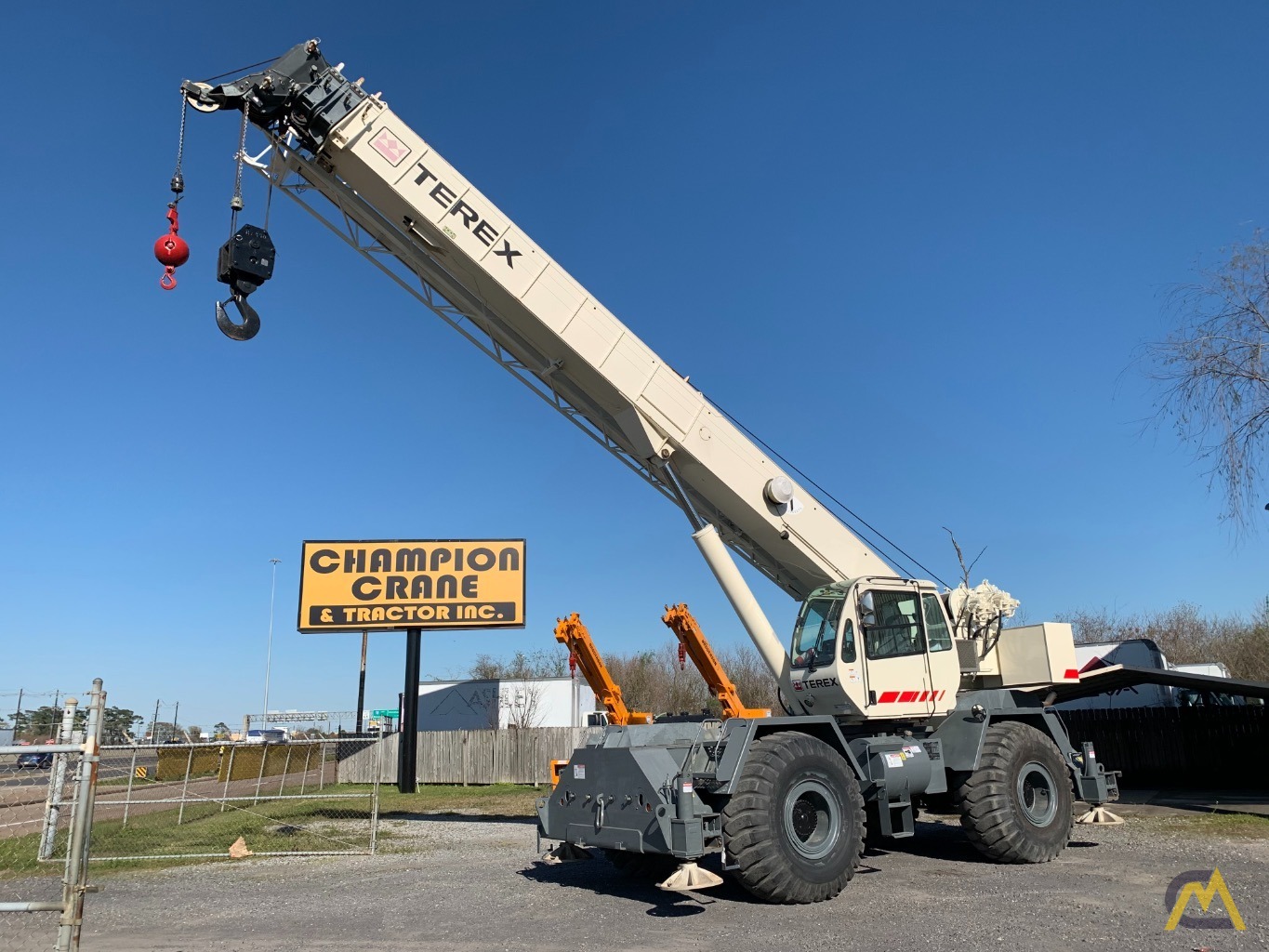 Terex RT555-1 55-Ton Rough Terrain Crane 0