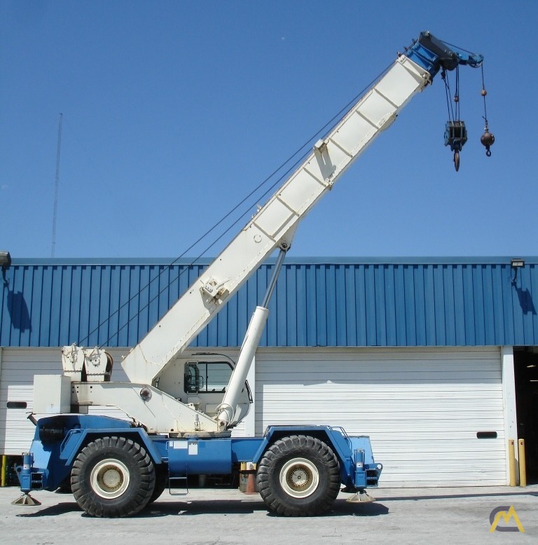 Terex RT555-1 55-Ton Rough Terrain Crane 4