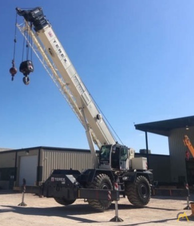 Terex RT670 70-Ton Rough Terrain Crane 0