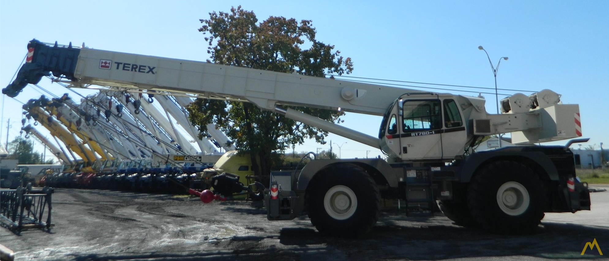 Terex RT780 80-Ton Rough Terrain Crane 2